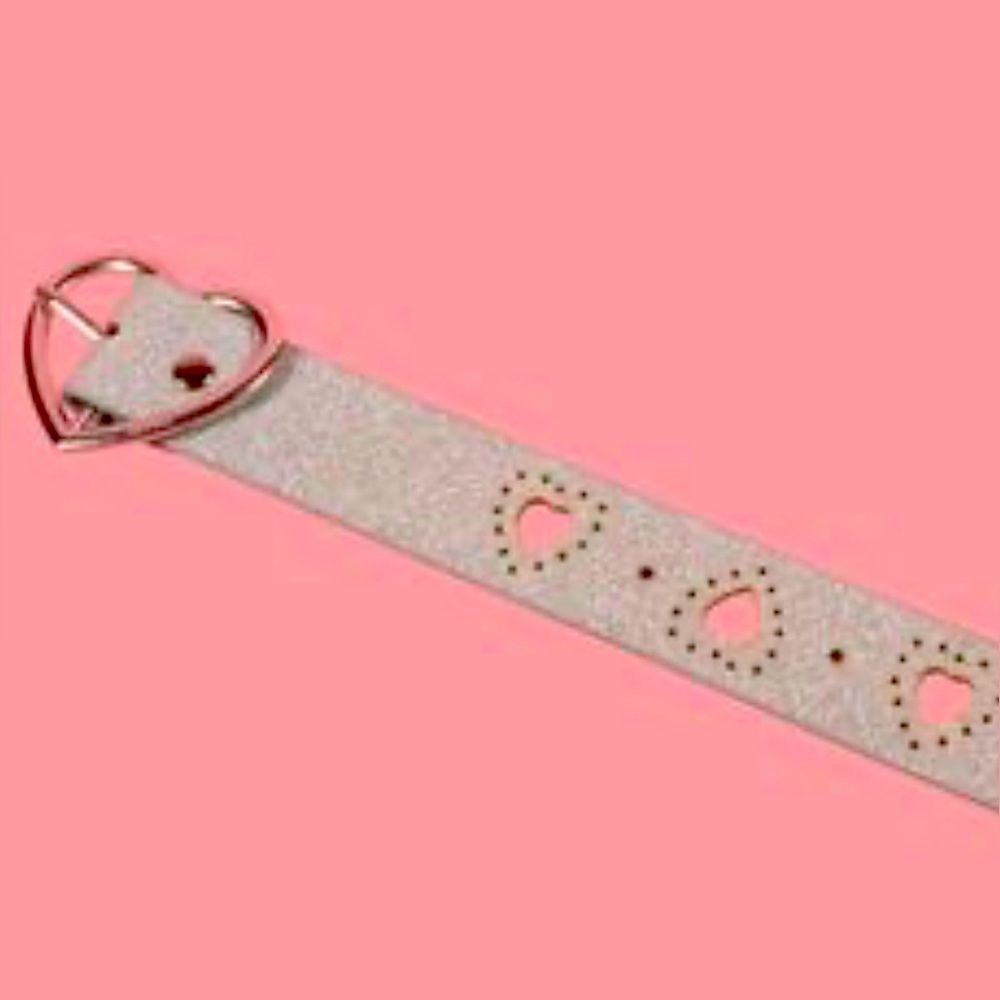UNIF heart belt